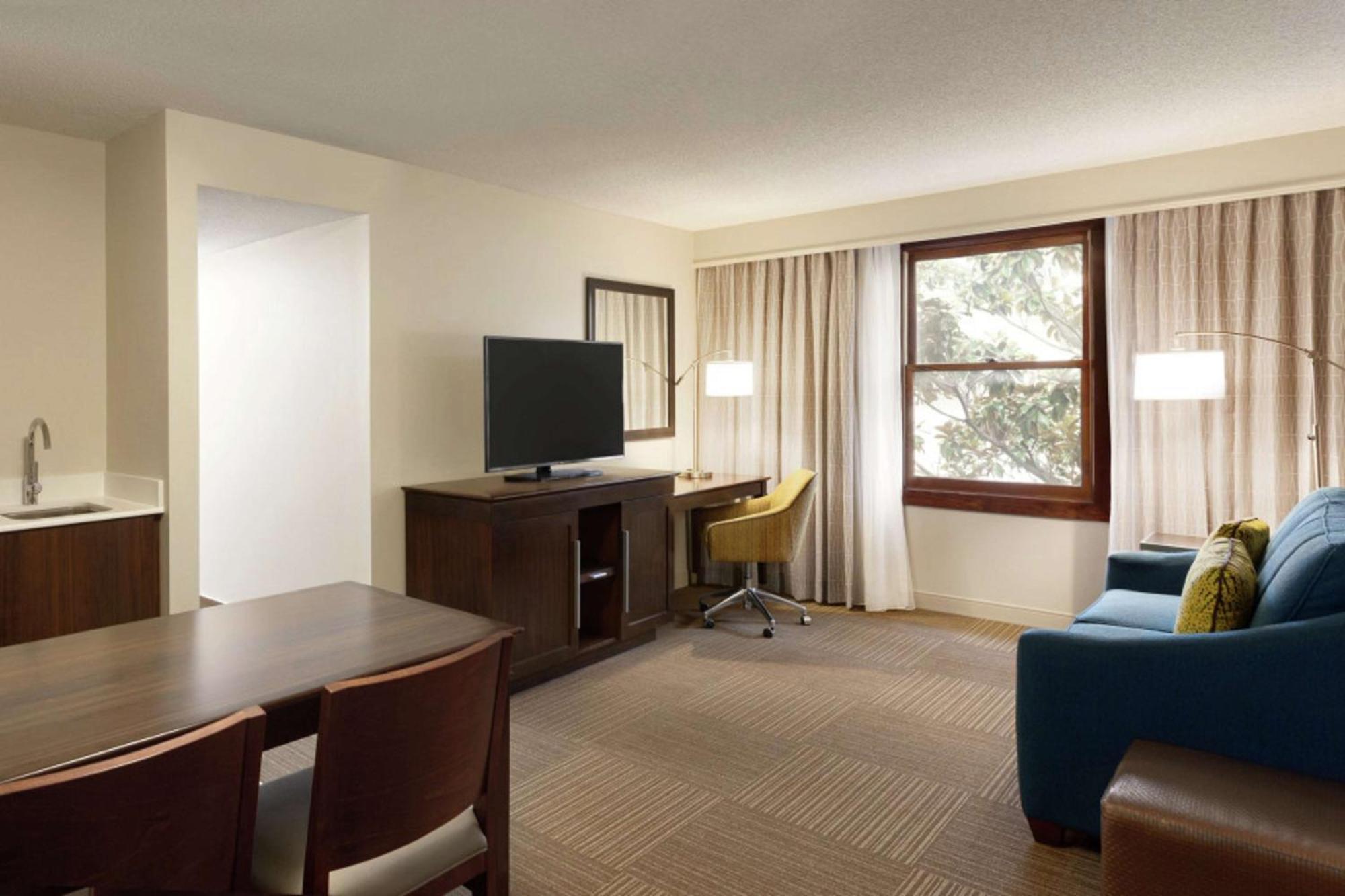 Hampton Inn And Suites Springdale Exterior photo